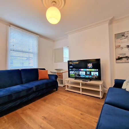 Cosy Home In Kensington - Great Location! 3 Minutes Walk To Earl'S Court Station Londra Exterior foto
