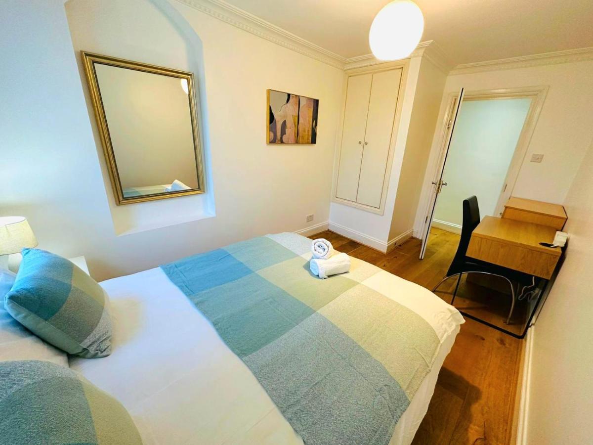 Cosy Home In Kensington - Great Location! 3 Minutes Walk To Earl'S Court Station Londra Exterior foto