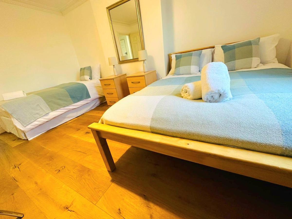 Cosy Home In Kensington - Great Location! 3 Minutes Walk To Earl'S Court Station Londra Exterior foto