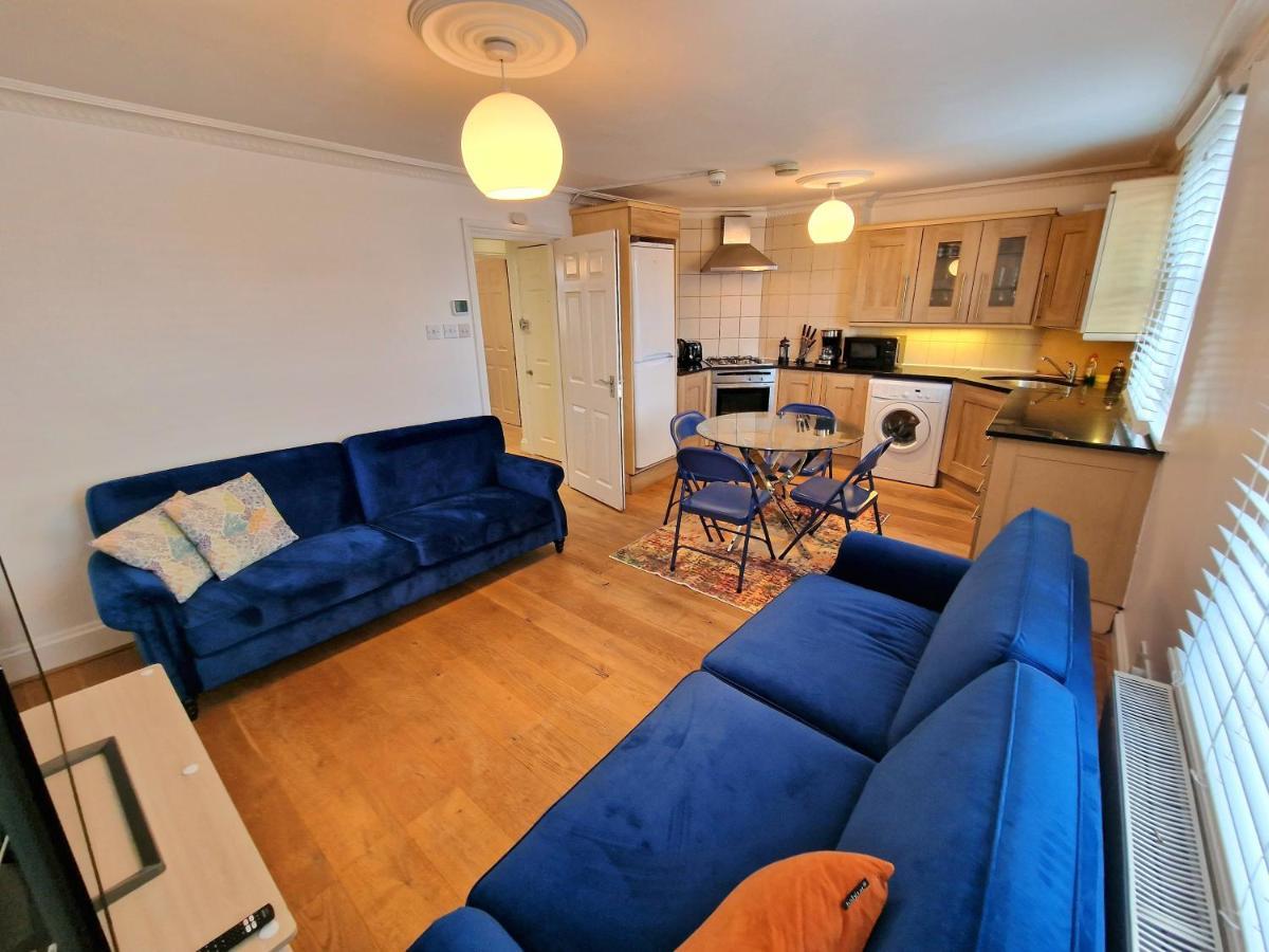 Cosy Home In Kensington - Great Location! 3 Minutes Walk To Earl'S Court Station Londra Exterior foto