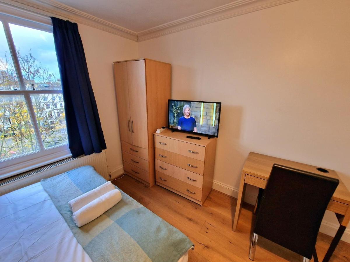 Cosy Home In Kensington - Great Location! 3 Minutes Walk To Earl'S Court Station Londra Exterior foto