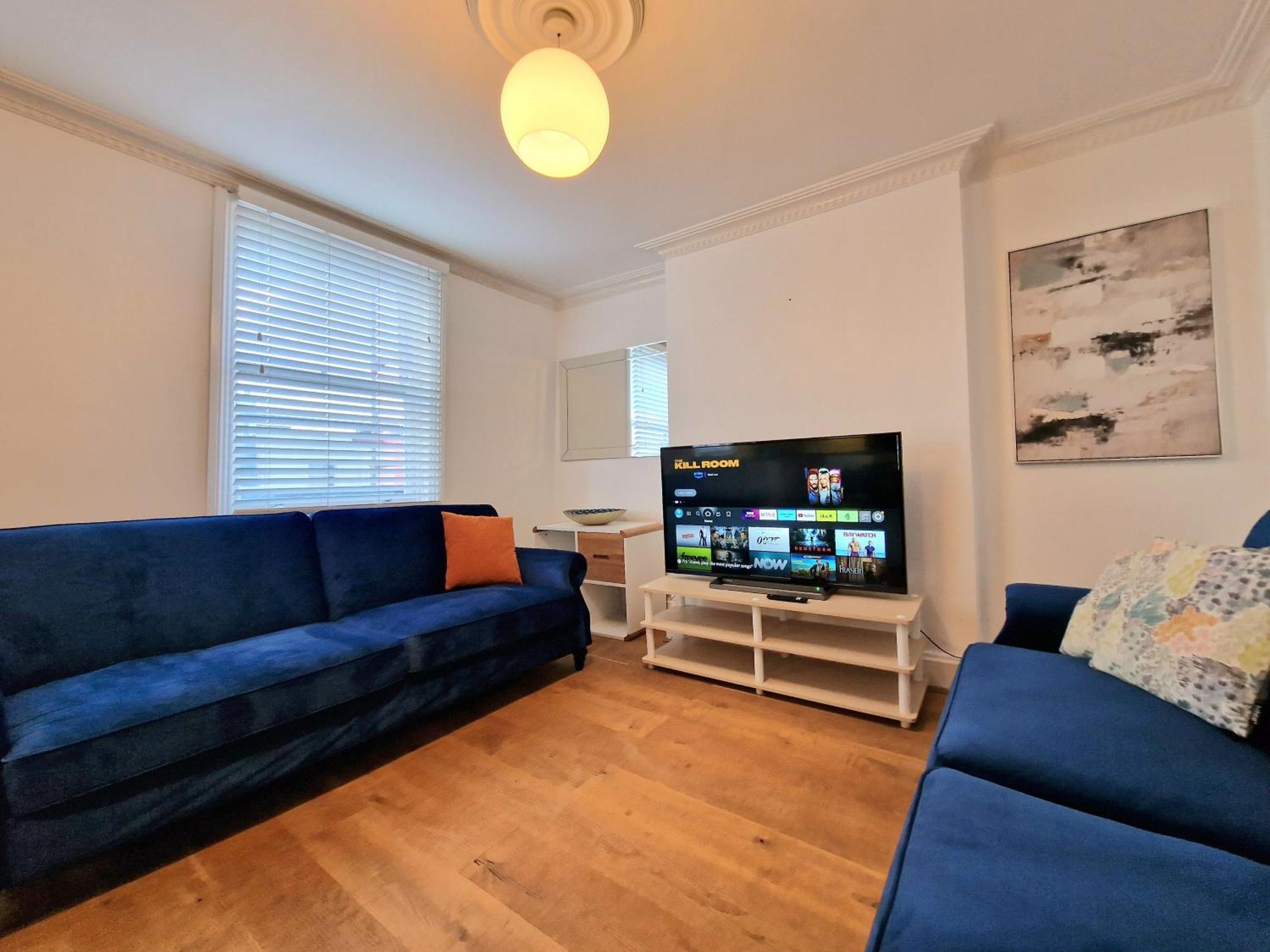 Cosy Home In Kensington - Great Location! 3 Minutes Walk To Earl'S Court Station Londra Exterior foto